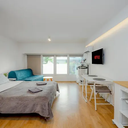 Mini Agora