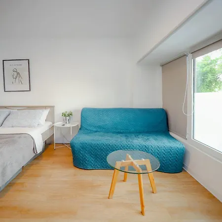 Mini Agora *